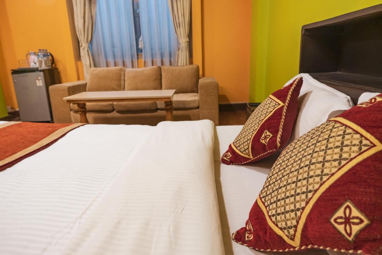 Nepalaya Hotel Kathmandu Exteriör bild