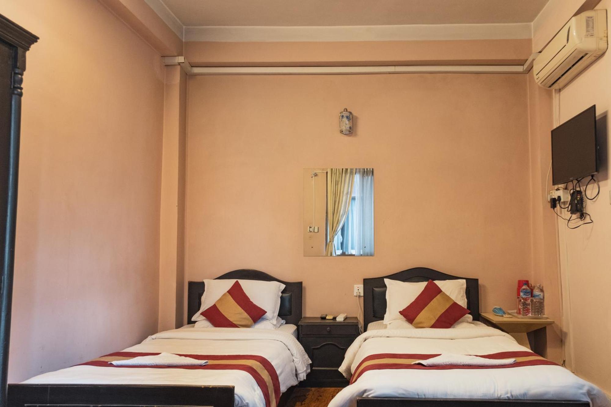 Nepalaya Hotel Kathmandu Exteriör bild